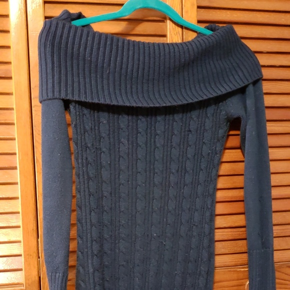 Candie's Dark Blue Long Scoop Neck Sweater - Picture 1 of 1